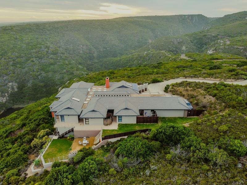 6 Bedroom Property for Sale in Dana Bay Western Cape